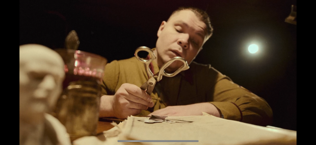 Камень-ножницы-Бумага. История Екатерины Декалиной